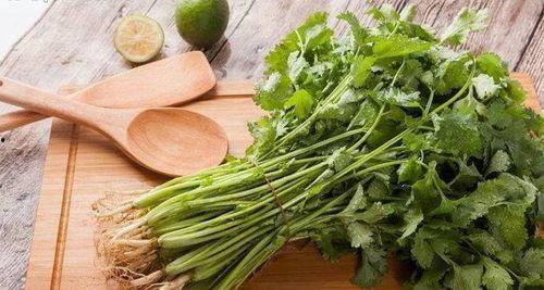 b战香菜吃瓜,揭秘B站热门吃瓜事件背后的真相